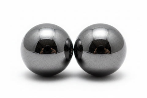 Pendientes redondos de hematita
