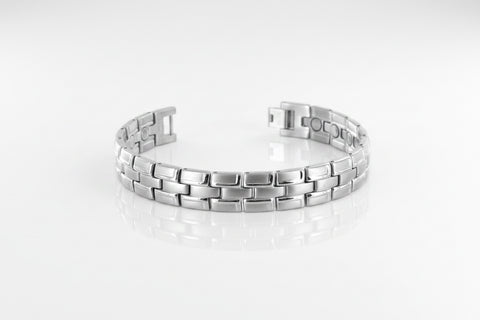 Pulsera magnética de acero inoxidable con líneas suaves